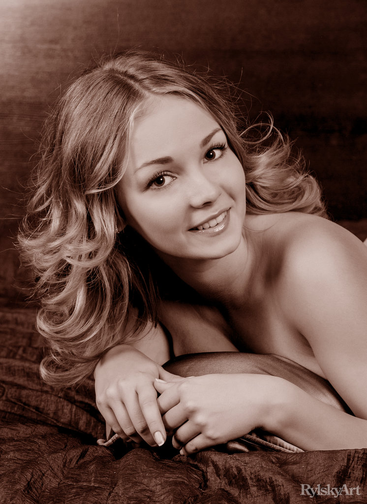 Jeff Milton Beautiful Collection Photos With Hot Babe