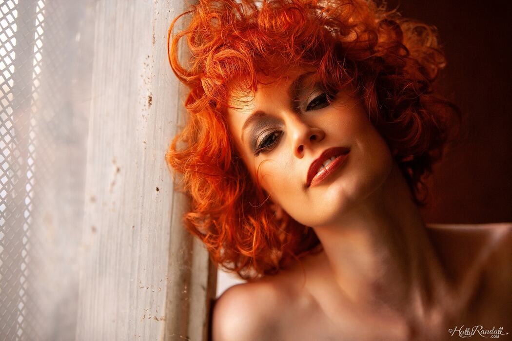 Justine Joli Hot Redhead In Erotic Photo Set