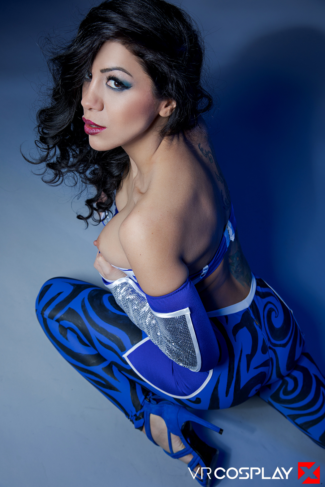 Julia De Lucia In Aquagirl Sub Diego A XXX Parody