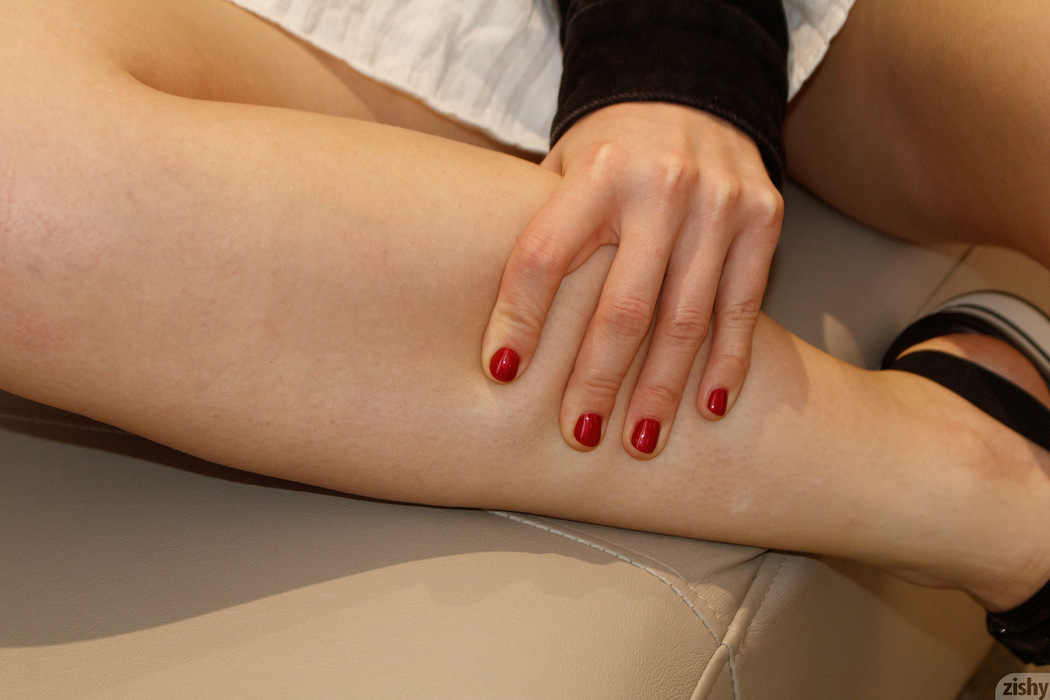 Jia Lissa Redhead Babe With Cosmic Energy