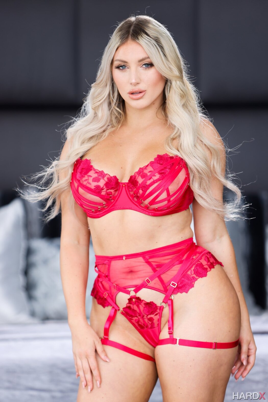 Kayley Gunner And Ella Reese Gets Pleasure With Double Blowjob And Double Titfuck Action