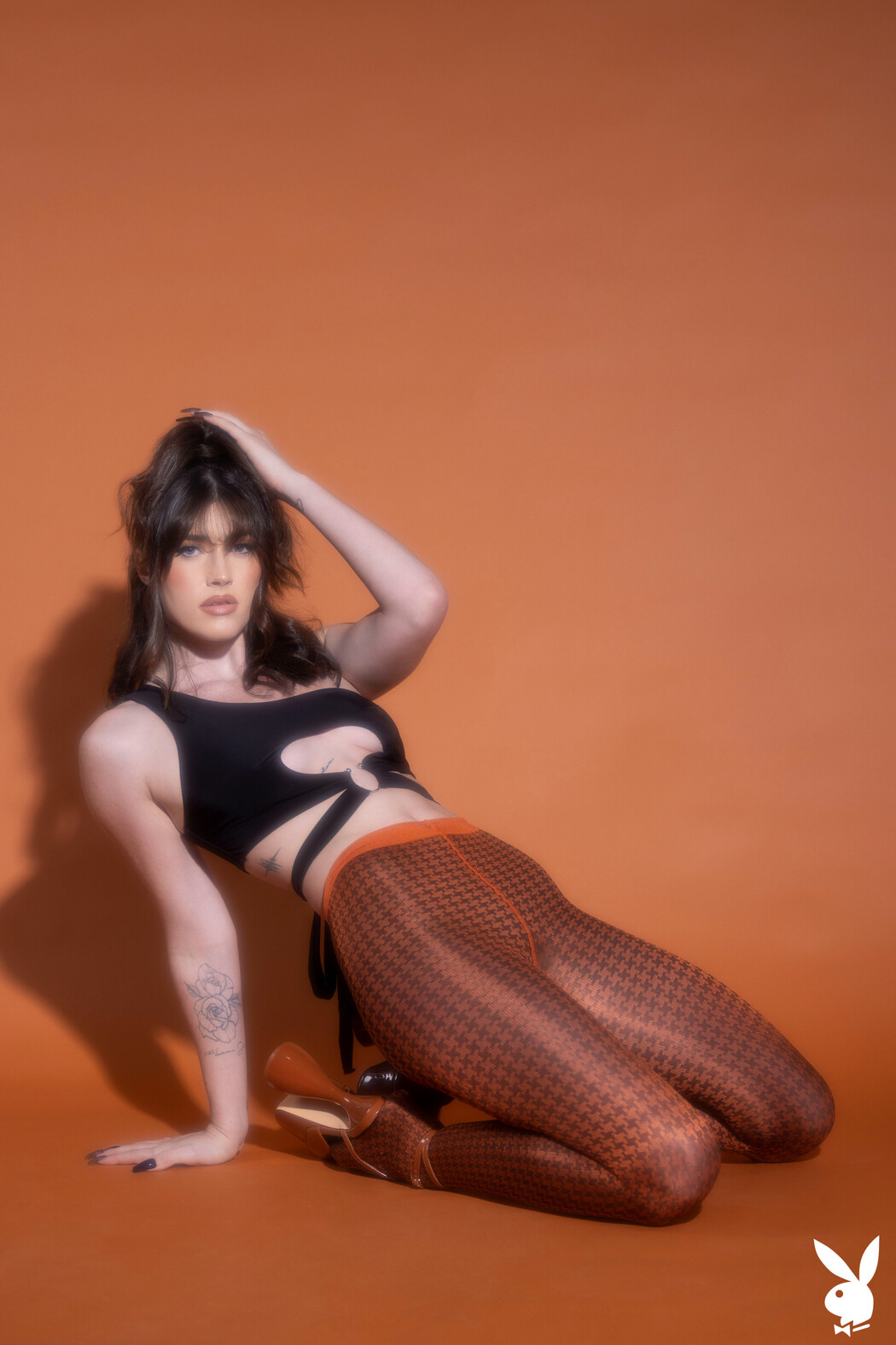 Keep Chambers Sexy Babe Stripping And Shows Hot Body