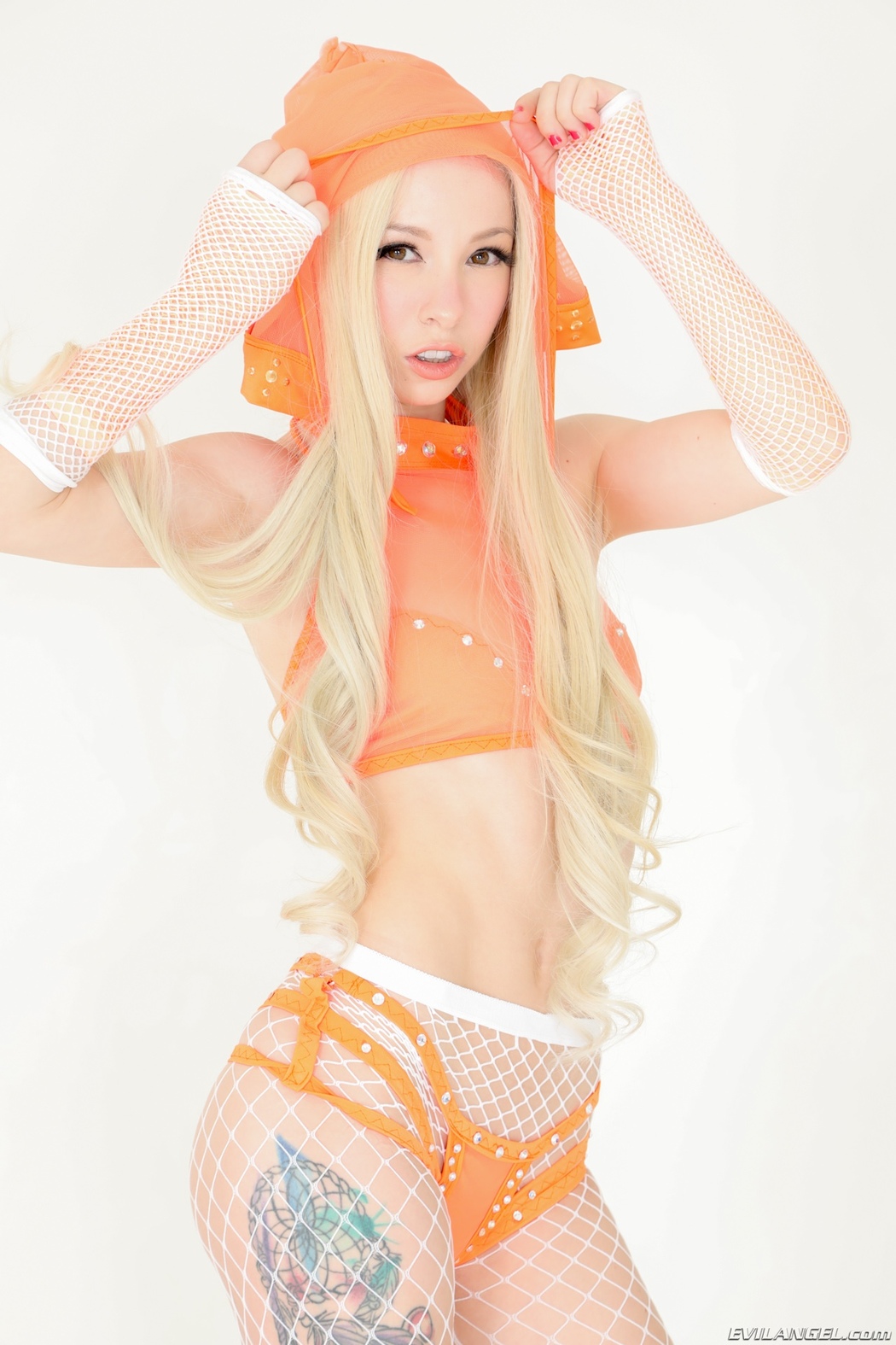 Kenzie Reeves Get Drilled In Her Bunghole Which Gapes Hugely