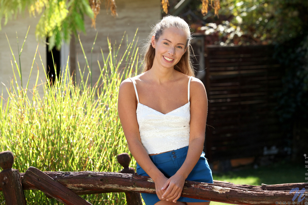 Kinuski Spend Sunny Day With Outdoor Orgasm Cover Photo