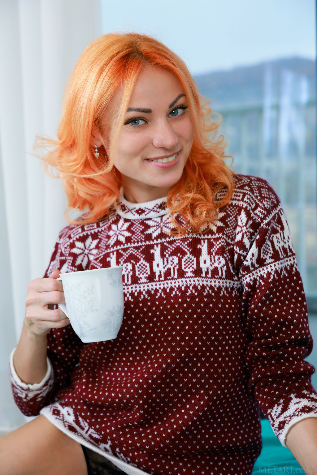 Kinky Redhead Beatrice Roja