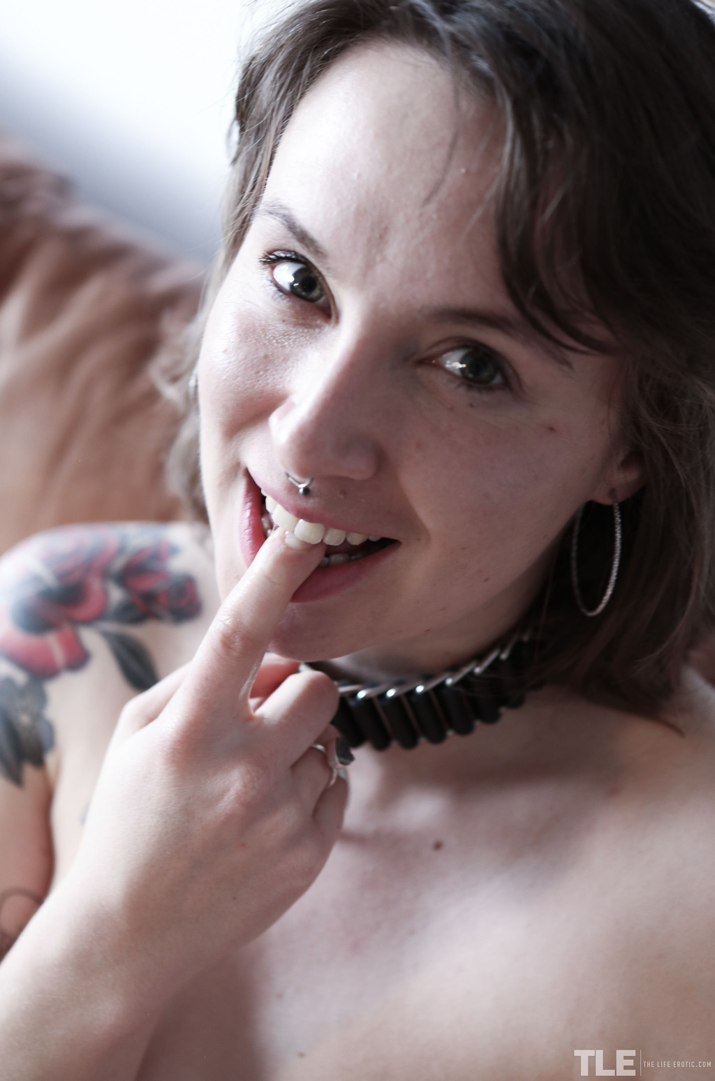 Kit Bauer Natural Submissive Bound