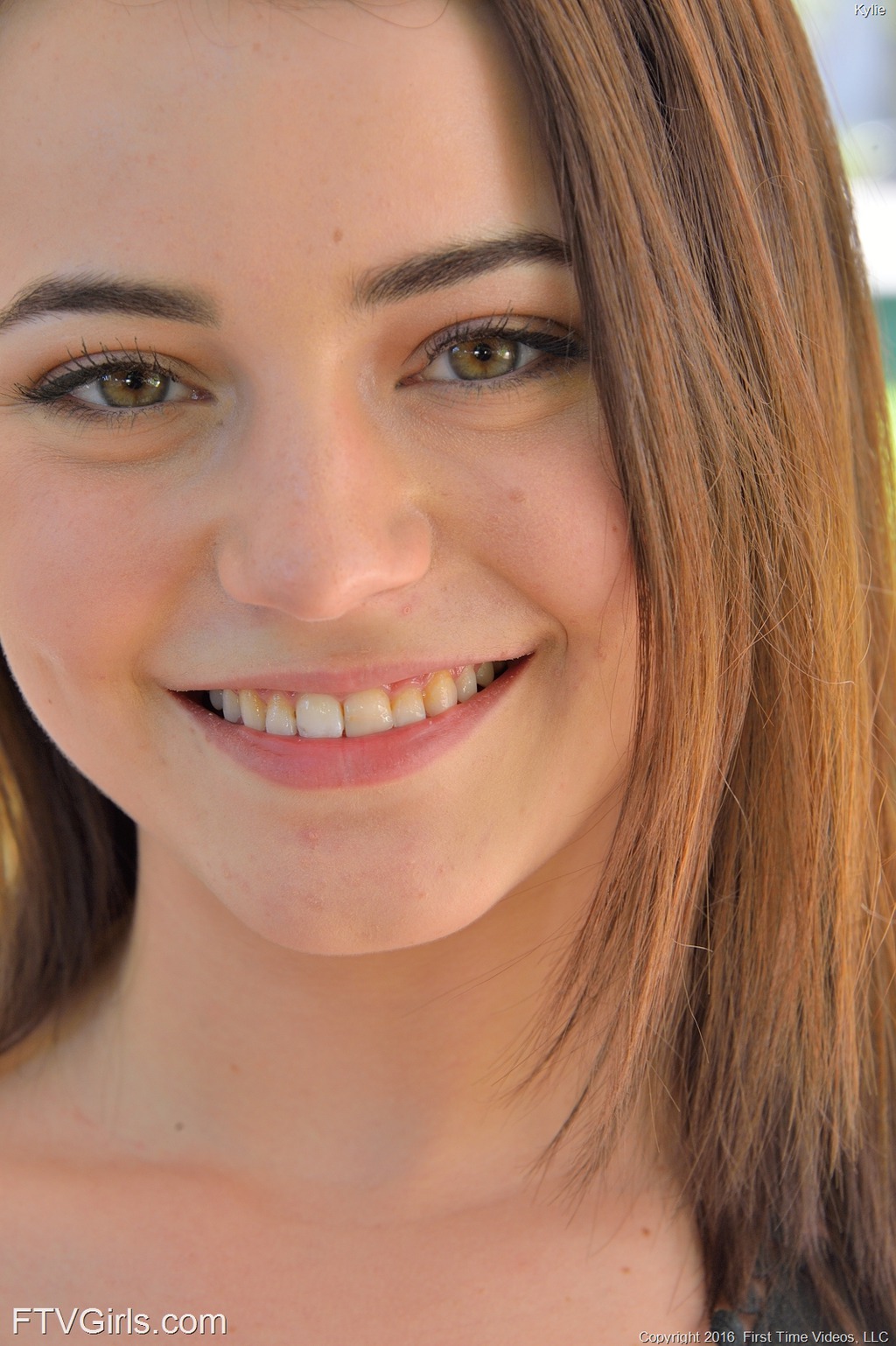 Kylie Outdoors Nudity