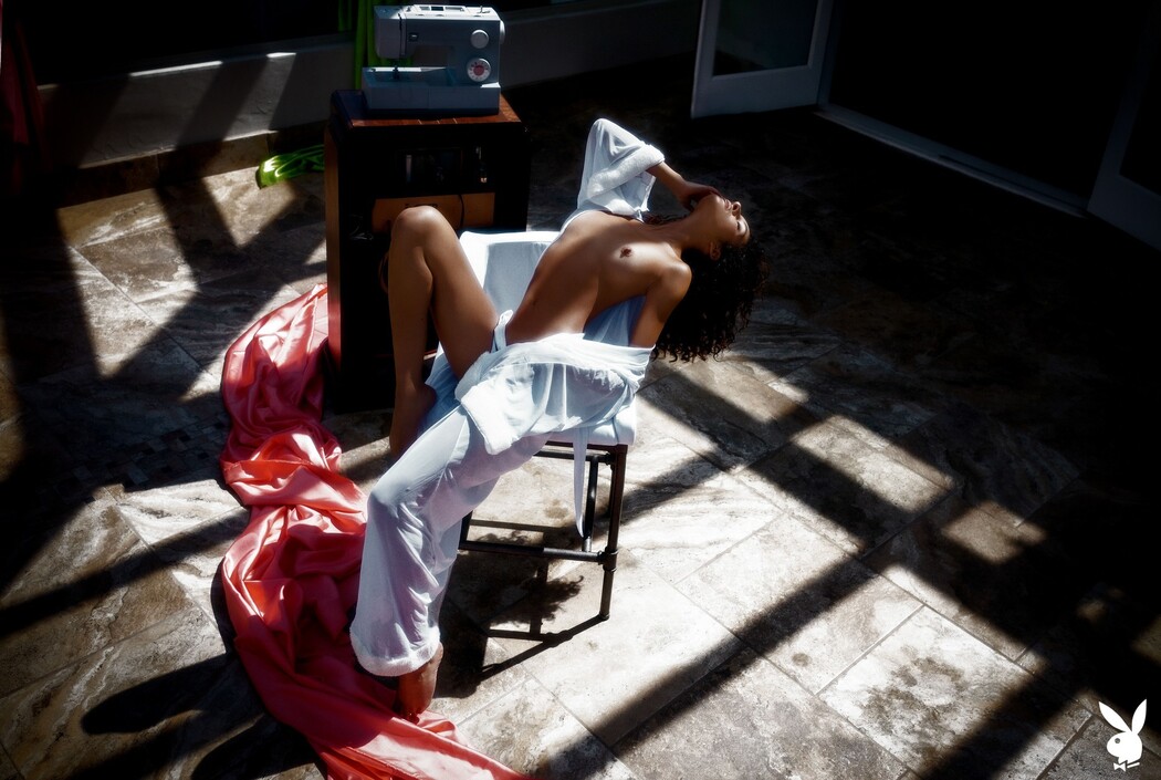 Kyrah Teases Nude In Beautiful Sunlit Atrium