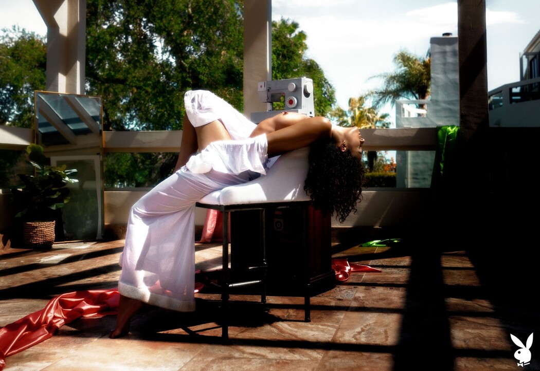 Kyrah Teases Nude In Beautiful Sunlit Atrium