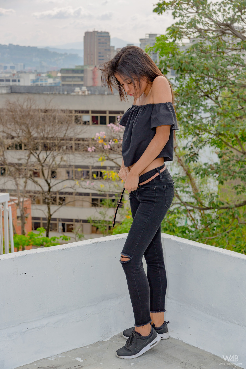 Latina Teen Karin Torres With Hot Ass