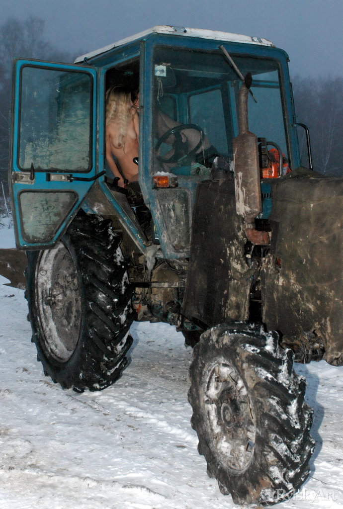 Lilian And Mara Have Erotic Fun