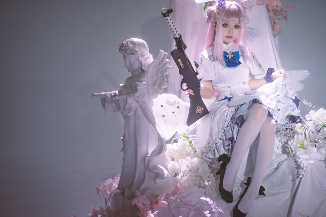 Coser@矢量鱼 – 蔚蓝档案 圣园未花 (27P)