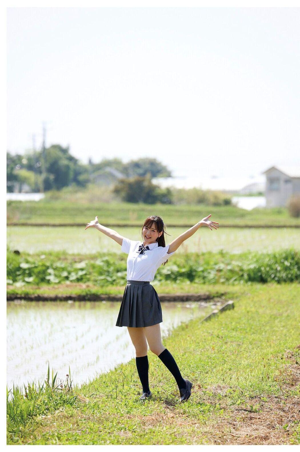 JP Narumi Hirose 広瀬なるみ – ヌード写真集 風に包まれて Part01 (50P)