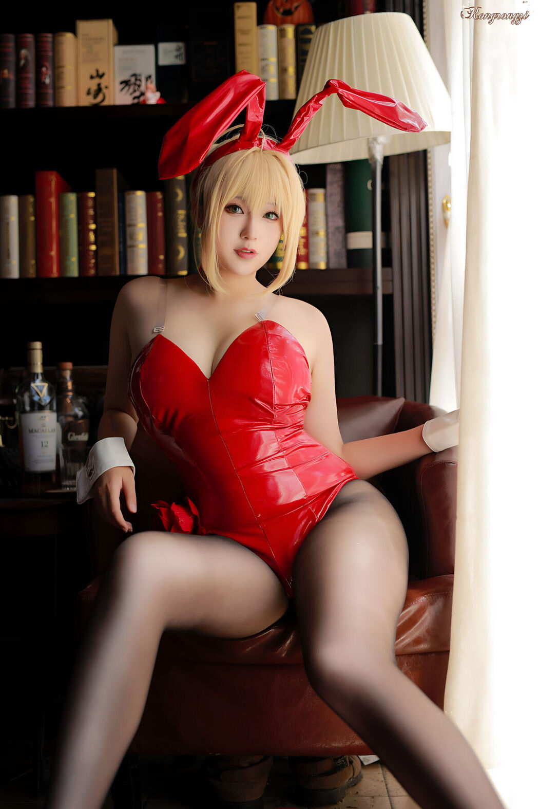 Coser@小容仔咕咕咕w – 尼禄 (33P)