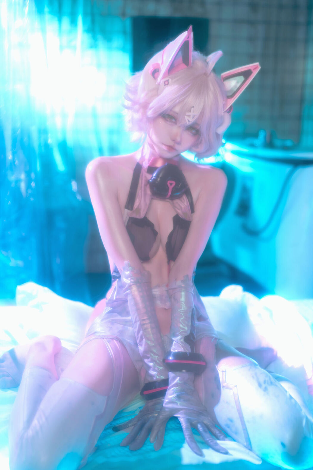 Coser@安食ajiki &#8211; 交错战线——绯猁 (31P)