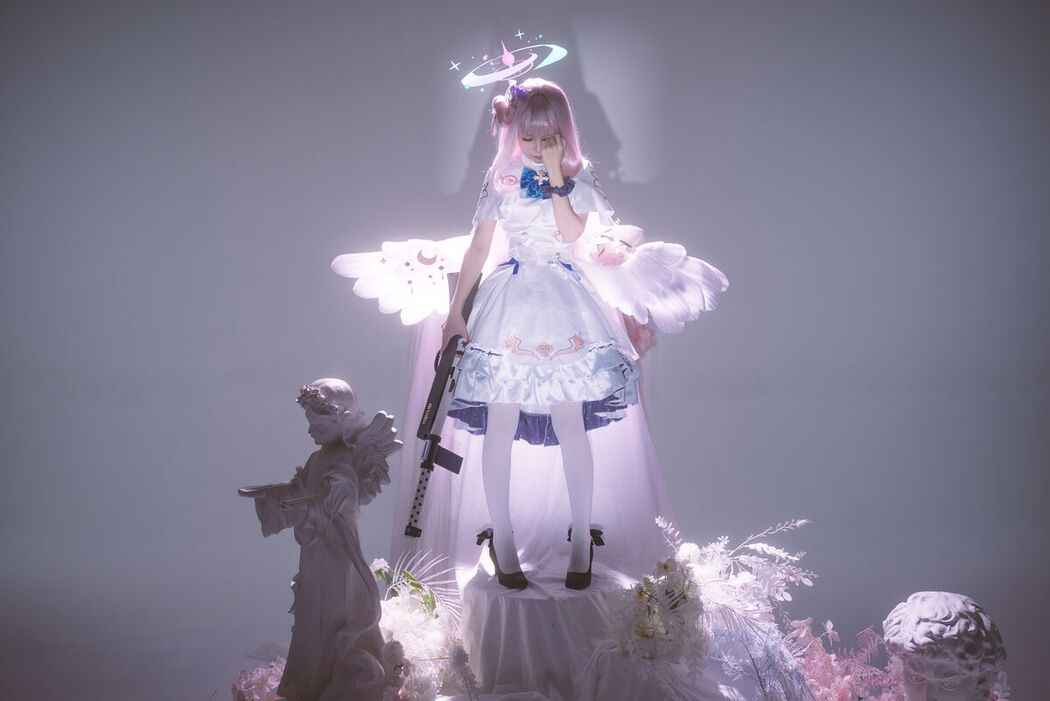 Coser@矢量鱼 – 蔚蓝档案 圣园未花 (27P)