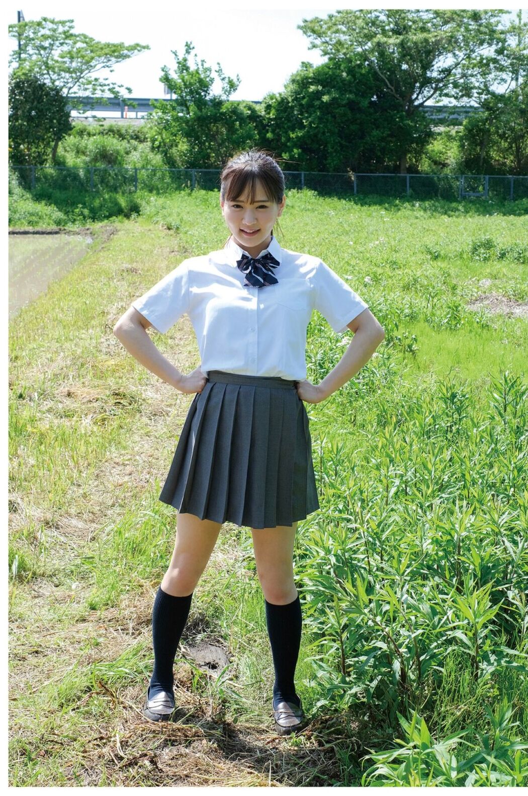 JP Narumi Hirose 広瀬なるみ – ヌード写真集 風に包まれて Part02 (51P)