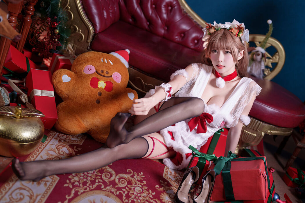 Coser@香草喵露露 &#8211; 圣诞红白场景素材 (48P &#8211; 2V)