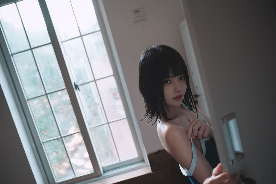 Coser@桜桃喵 – 教室死库水 (48P)