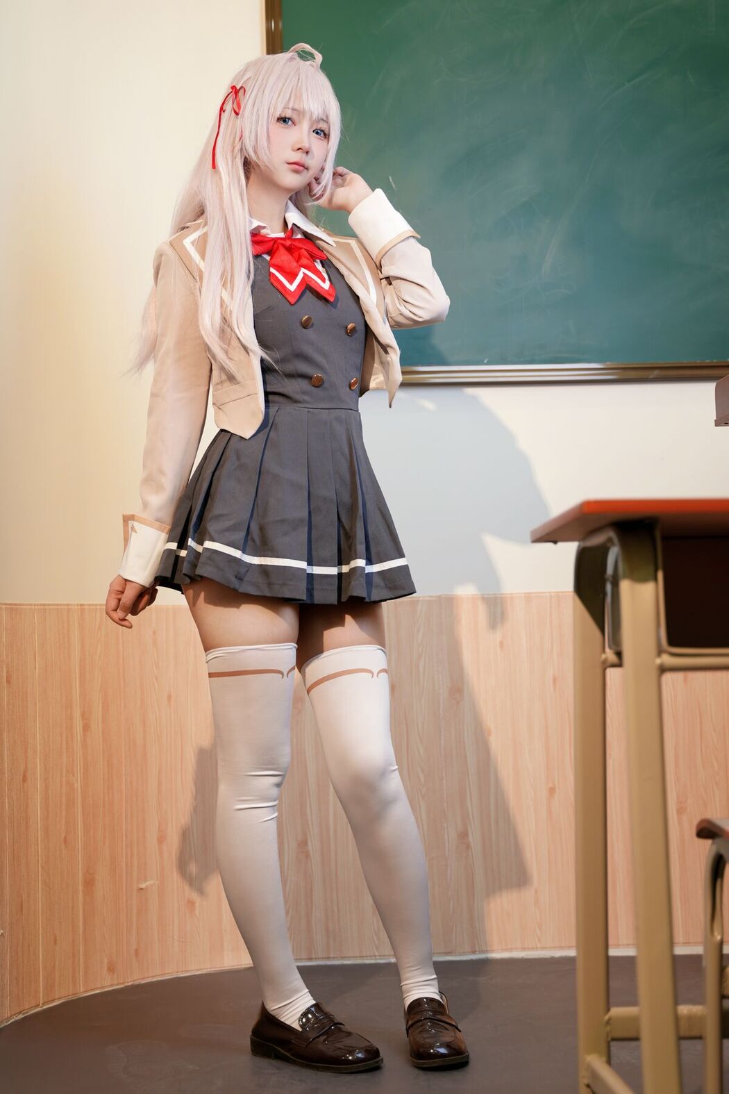 Coser@喜欢爱理吗 &#8211; 不时以俄语轻声遮羞的邻座艾莉同学 (30P)