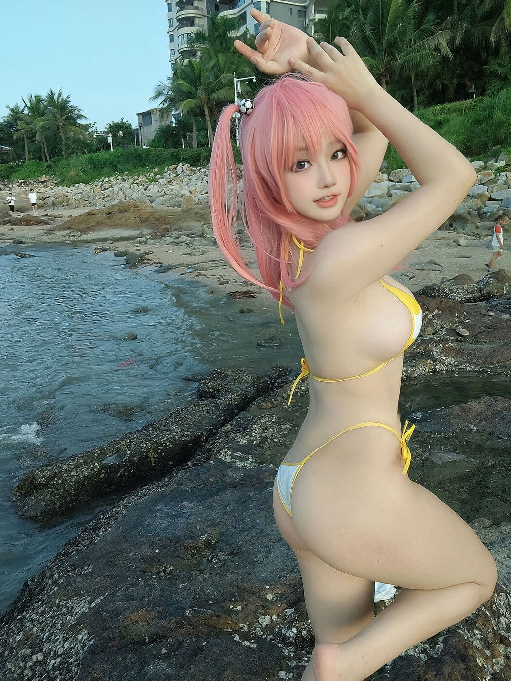 Coser@七七娜娜子 &#8211; 穗香泳衣 (32P &#8211; 4V)