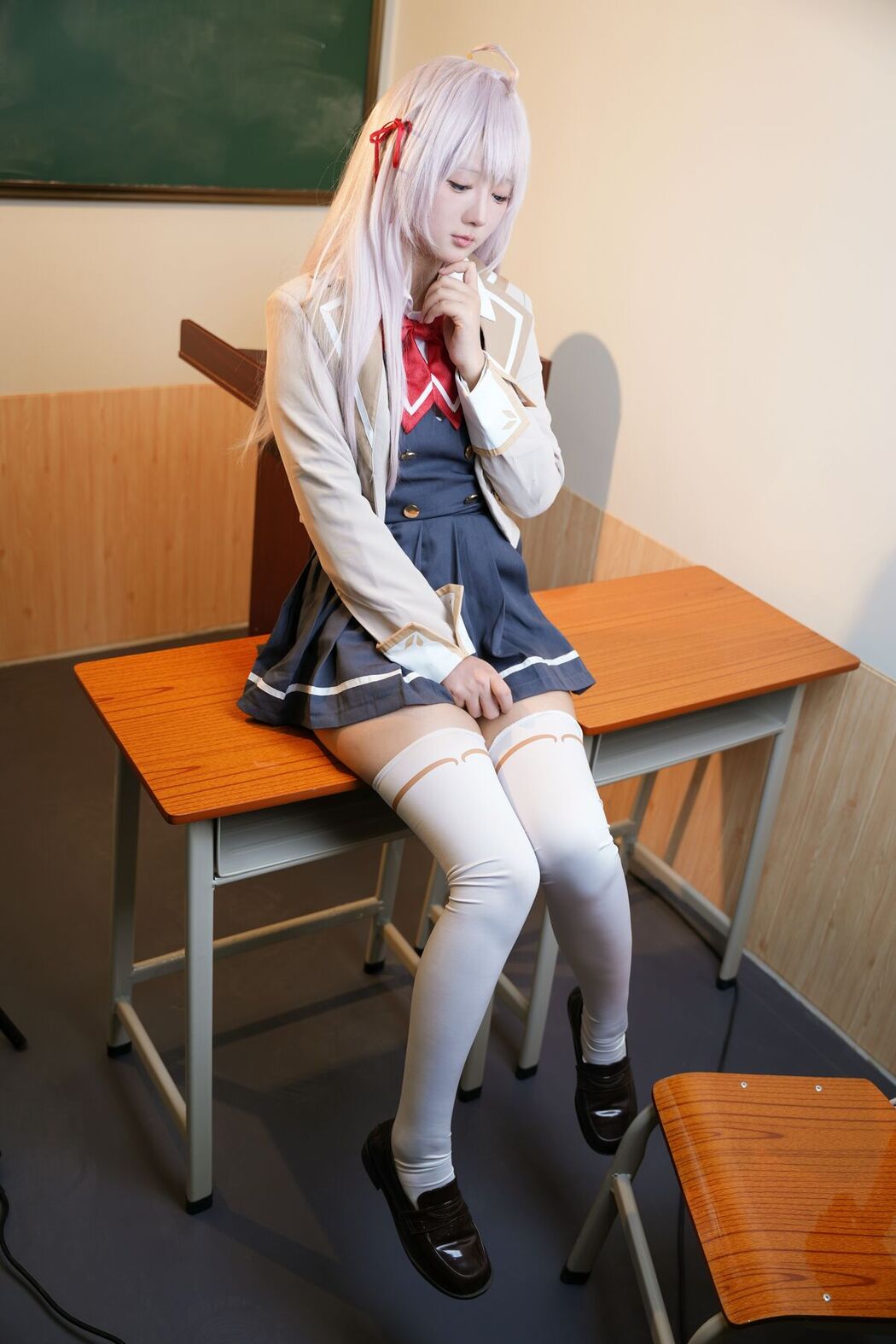 Coser@喜欢爱理吗 &#8211; 不时以俄语轻声遮羞的邻座艾莉同学 (30P)