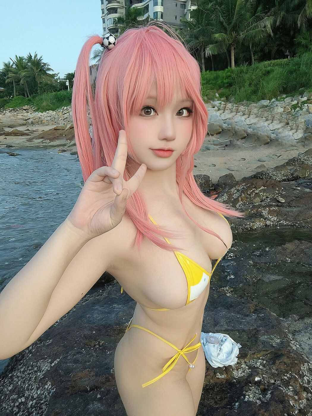 Coser@七七娜娜子 – 穗香泳衣 (32P – 4V)