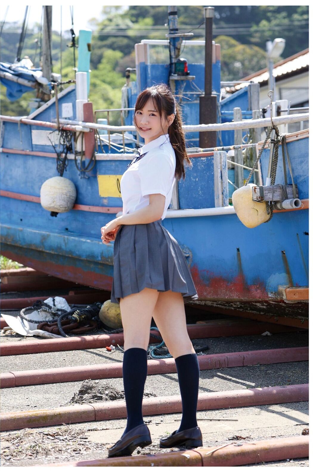 JP Narumi Hirose 広瀬なるみ – ヌード写真集 風に包まれて Part01 (50P)