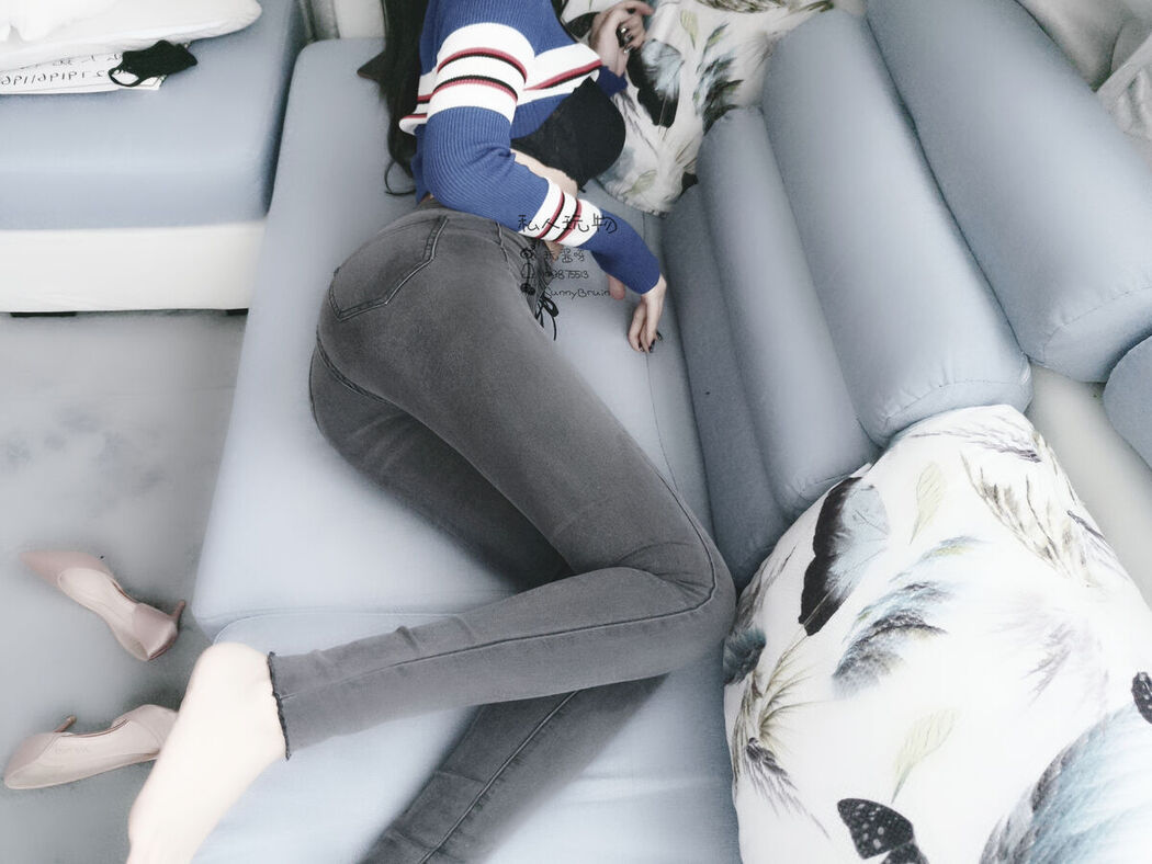 Coser@私人玩物 &#8211; 领家小姐姐的蜜桃臀 (53P &#8211; 9V)