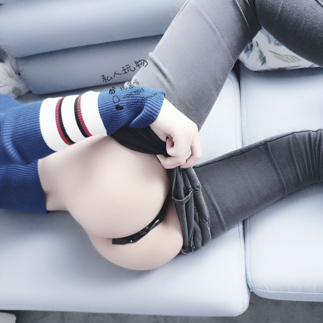 Coser@私人玩物 &#8211; 领家小姐姐的蜜桃臀 (53P &#8211; 9V)