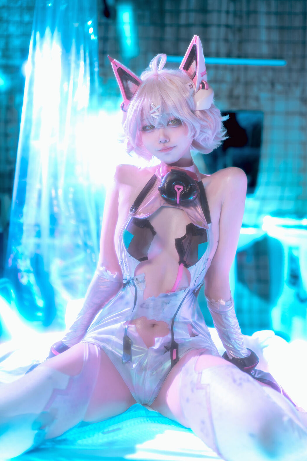 Coser@安食ajiki &#8211; 交错战线——绯猁 (31P)