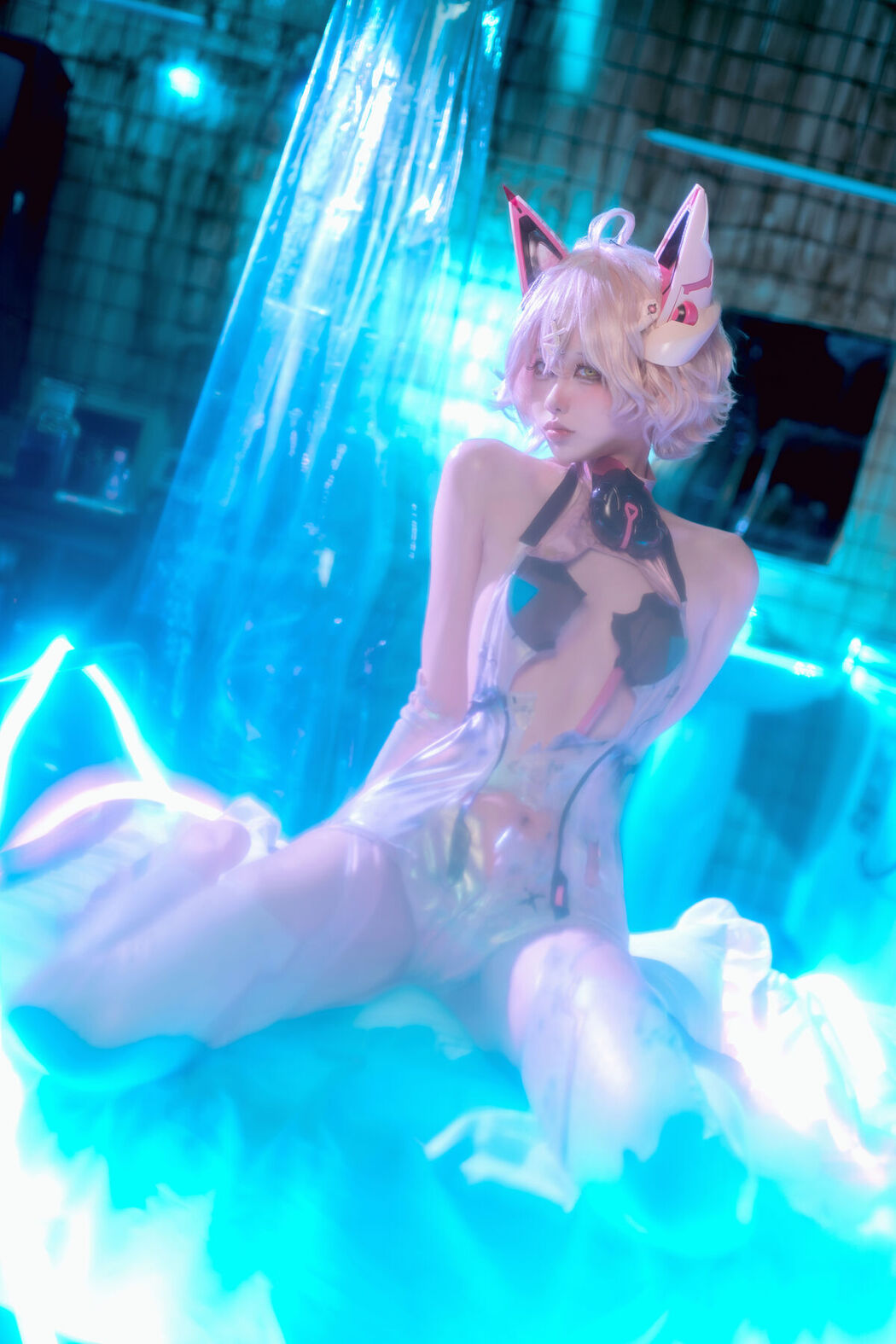 Coser@安食ajiki &#8211; 交错战线——绯猁 (31P)