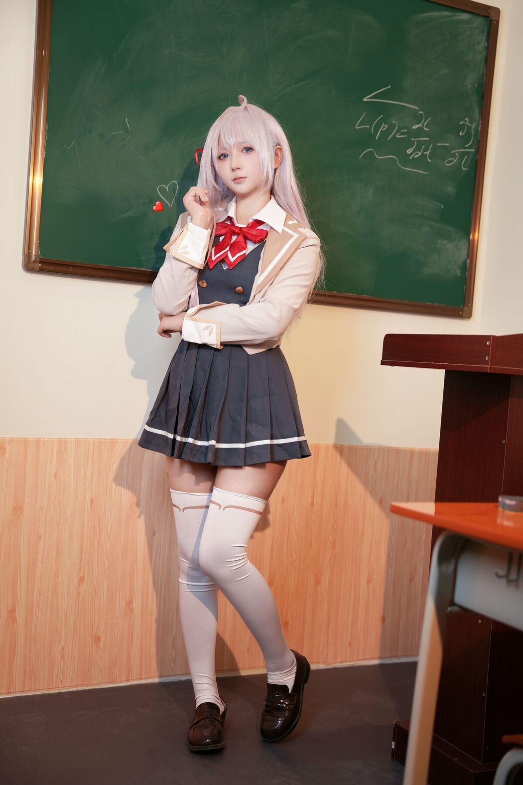 Coser@喜欢爱理吗 &#8211; 不时以俄语轻声遮羞的邻座艾莉同学 (30P)