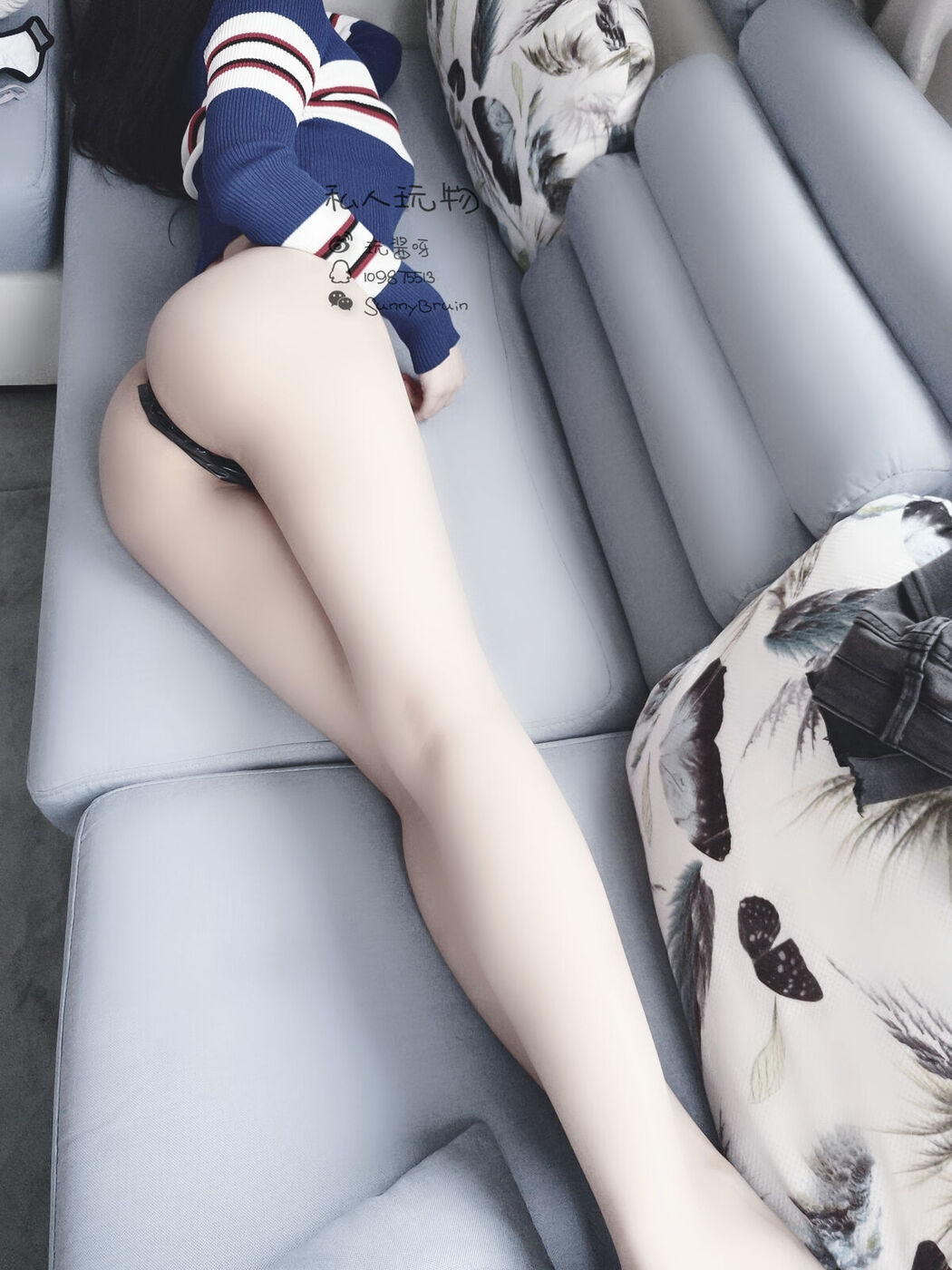 Coser@私人玩物 &#8211; 领家小姐姐的蜜桃臀 (53P &#8211; 9V)