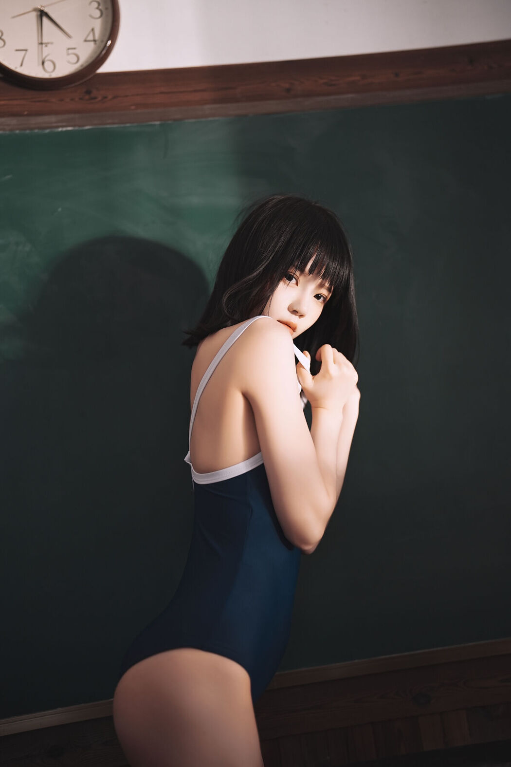 Coser@桜桃喵 – 教室死库水 (48P)