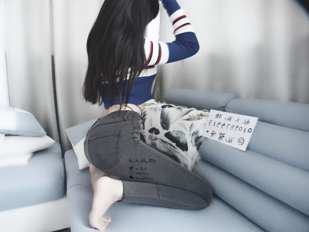 Coser@私人玩物 &#8211; 领家小姐姐的蜜桃臀 (53P &#8211; 9V)