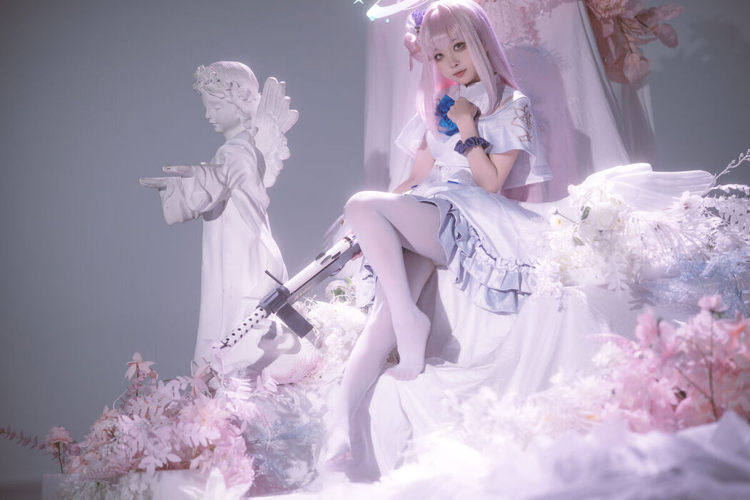 Coser@矢量鱼 – 蔚蓝档案 圣园未花 (27P)