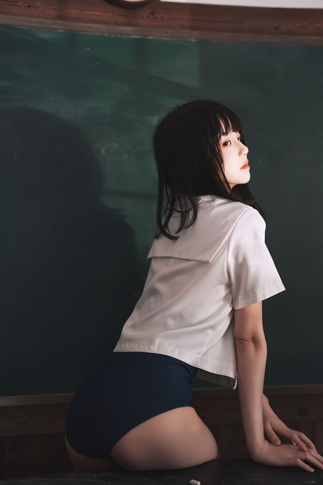 Coser@桜桃喵 – 教室死库水 (48P)