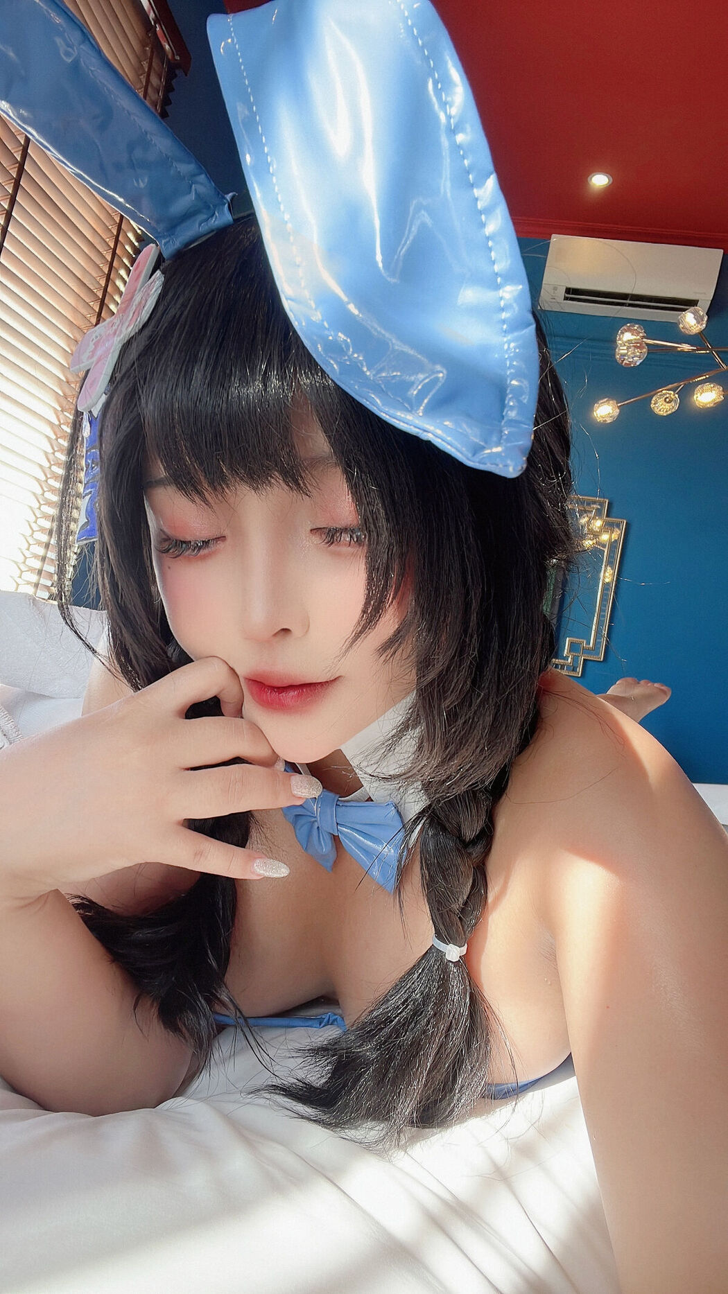 Coser@Sayo Momo – Mary Nikke Medical Bunny Part01 (52P – 14V)