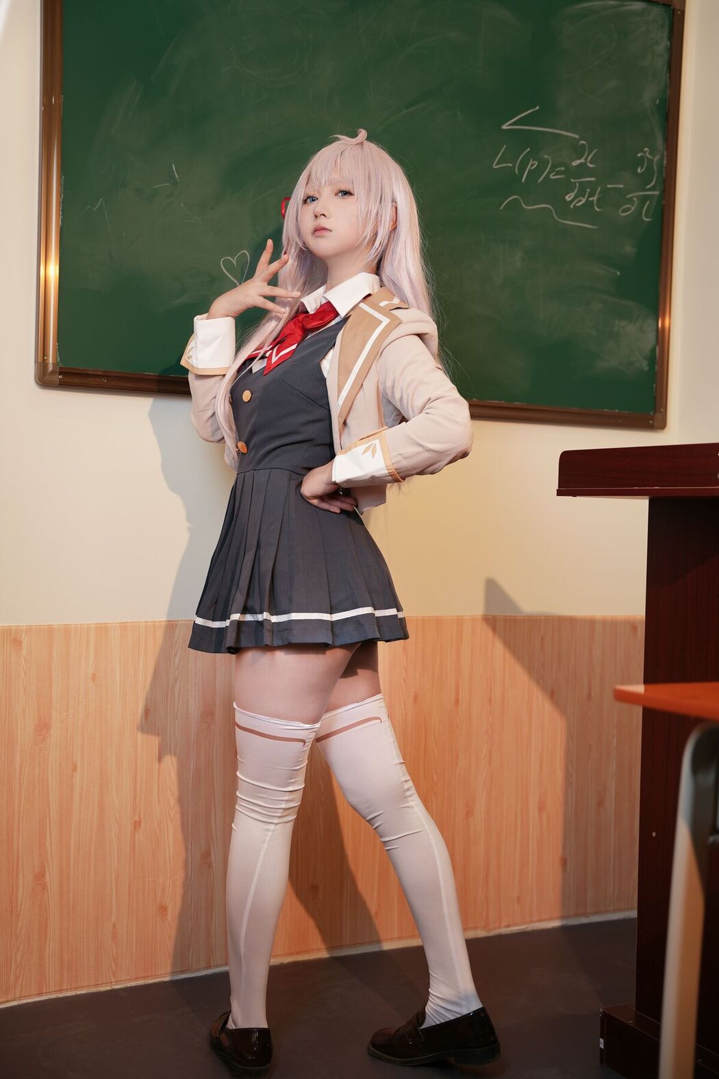 Coser@喜欢爱理吗 &#8211; 不时以俄语轻声遮羞的邻座艾莉同学 (30P)
