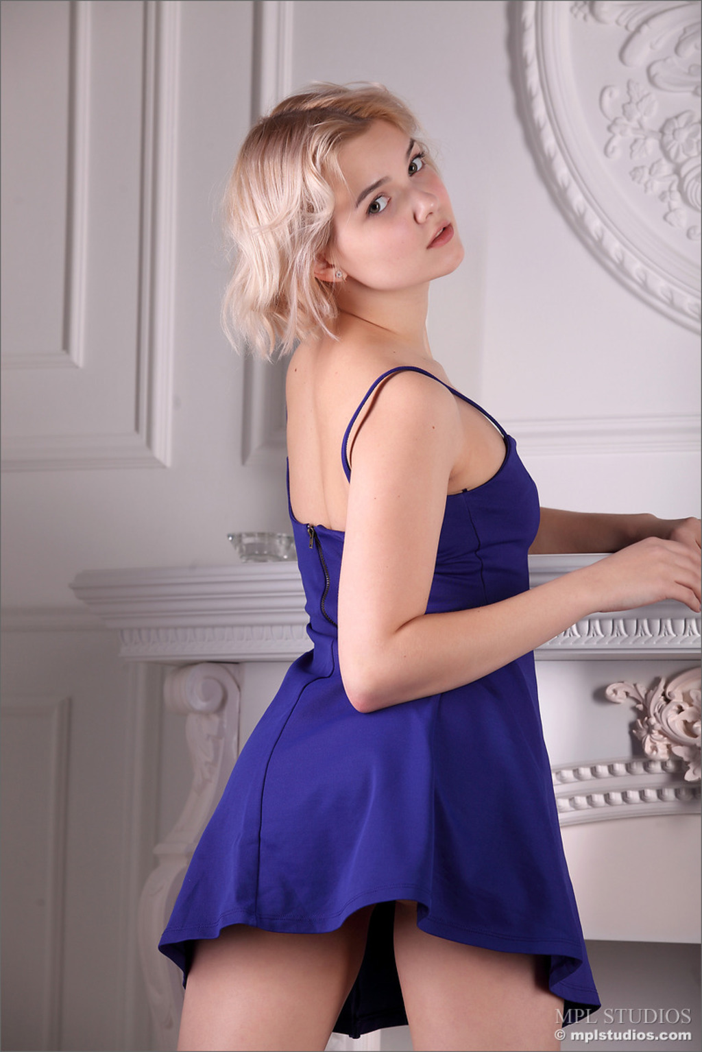 Little Blonde Hottie Cali Cover Photo