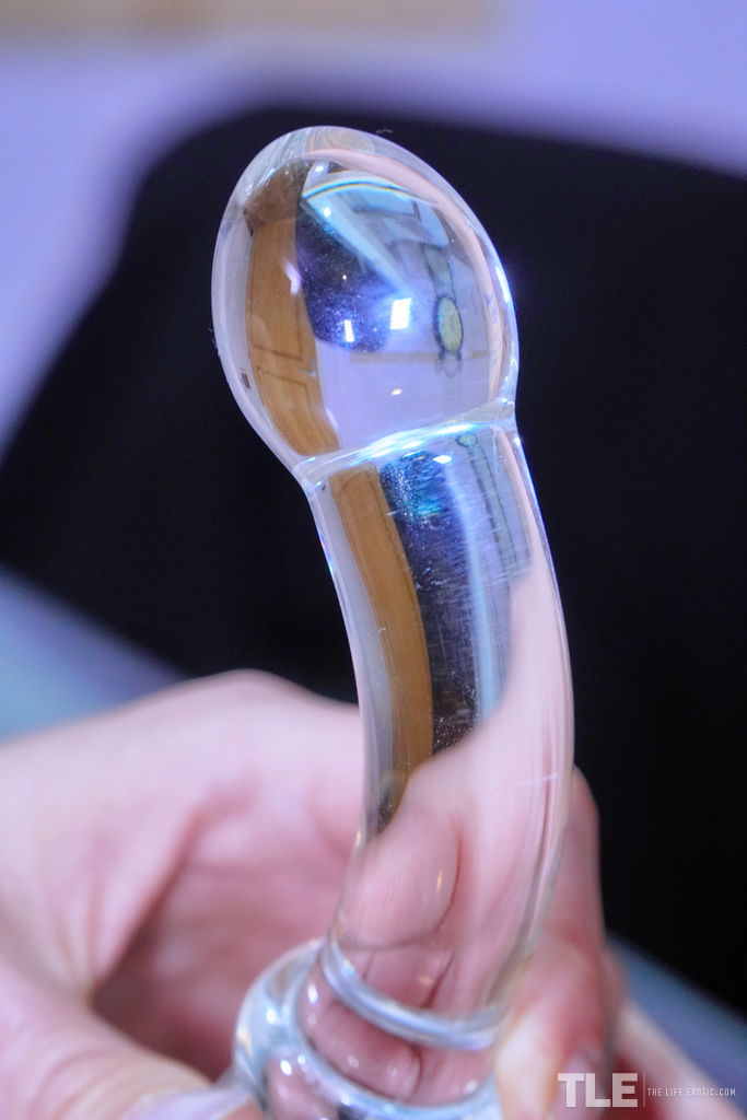 Lucia A Feels Too Big And Hard To Slide Inside Of Her Ass