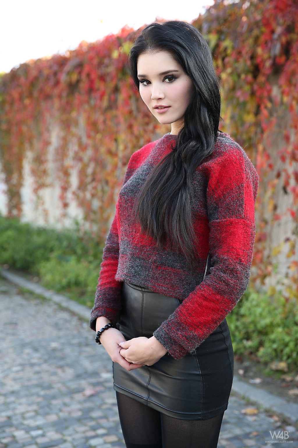 Malena Shows Hotness Without Nudity