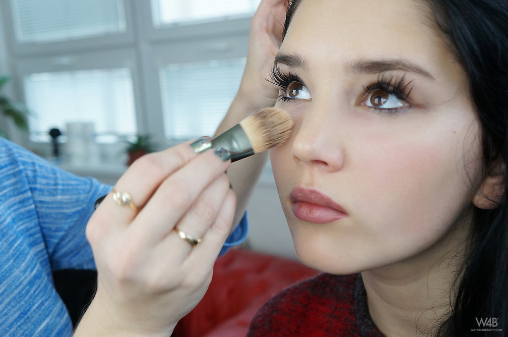 Malena Shows Hotness Without Nudity