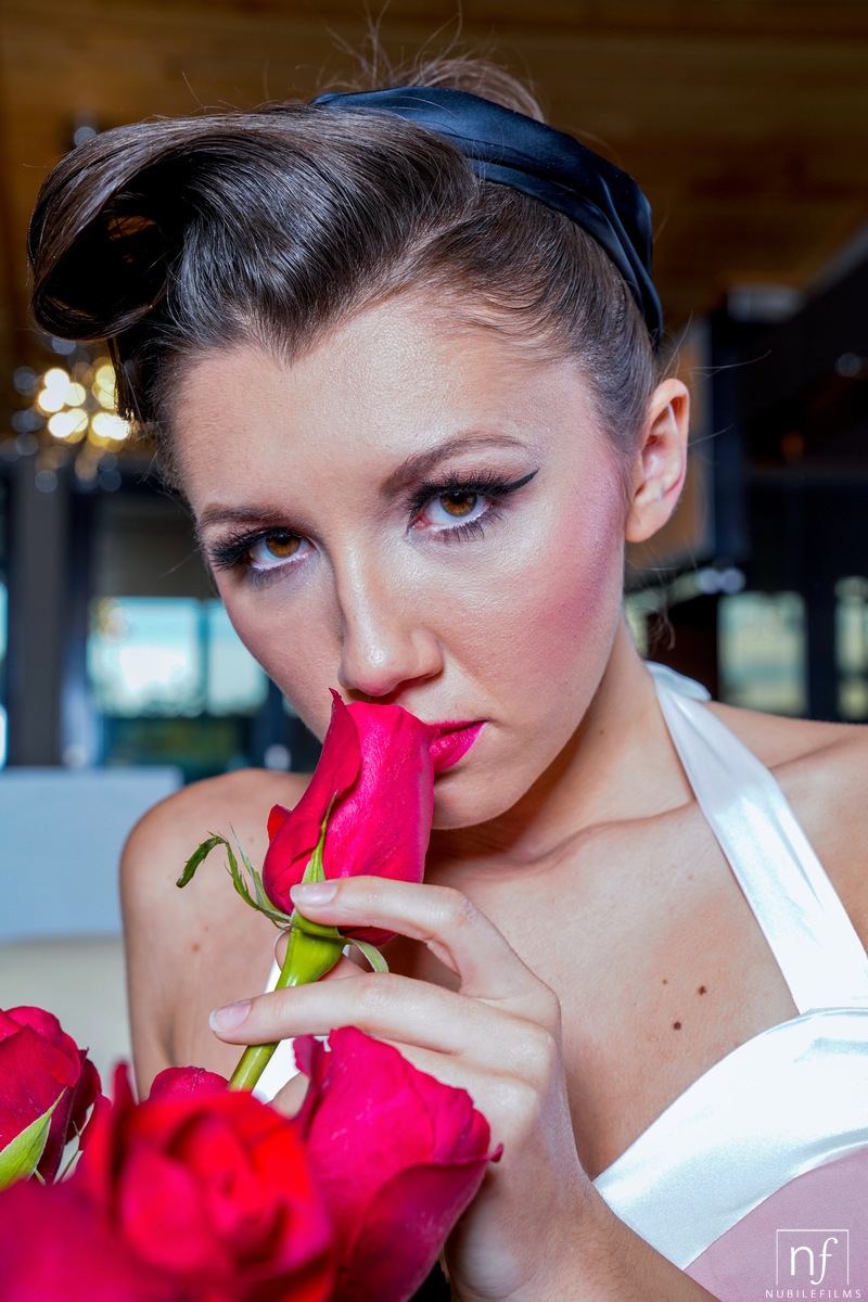 Maya Woulf And Vanna Bardot Sucking One Cock Together