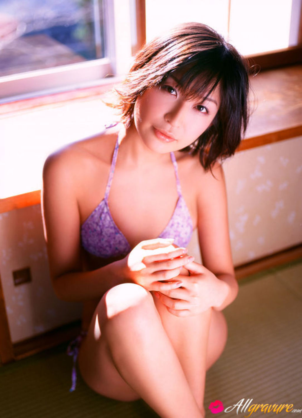 Mayumi Ono Cover Photo