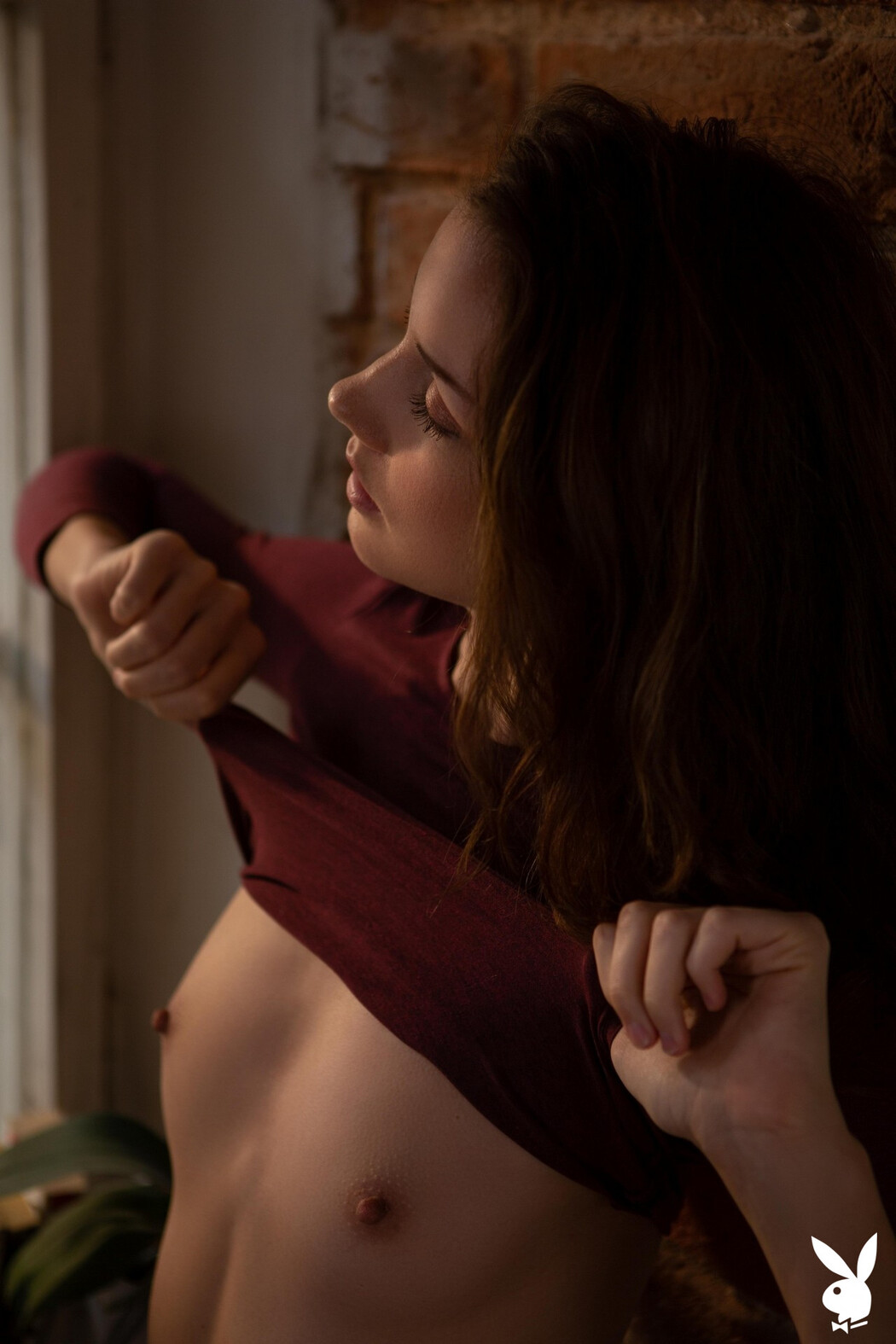 Mikaela McKenna Shows Her Naked All Natural Body