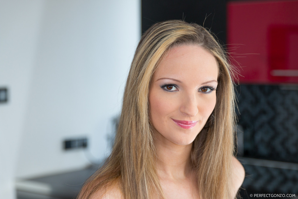 Melanie Taylor Quite Shocking Porn