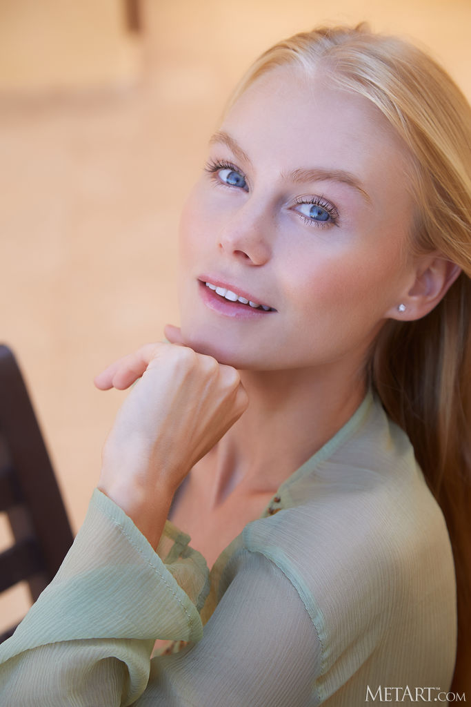 Nancy A Parts Her Tanned Thighs For A Glimpse Of Her Plump-lipped Pussy