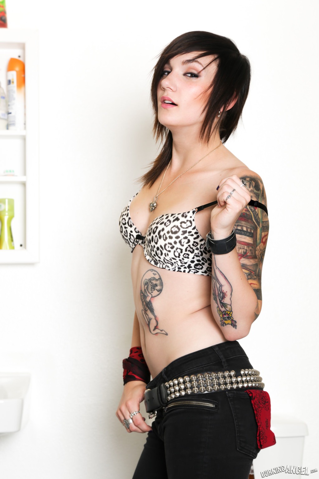 Nikki Hearts Shows Her Small Boobies